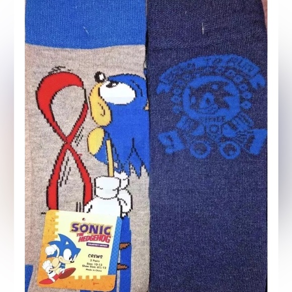 Sonic The Hedgehog Crew Socks 2 Pair Men 6.5-12 Gray Blue w Born To Run Sega NEW - Picture 4 of 9